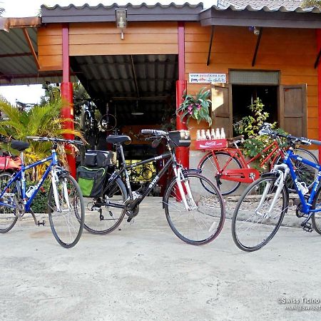 Swiss Ticino Guesthouse & Restaurant Mae Wang Buitenkant foto