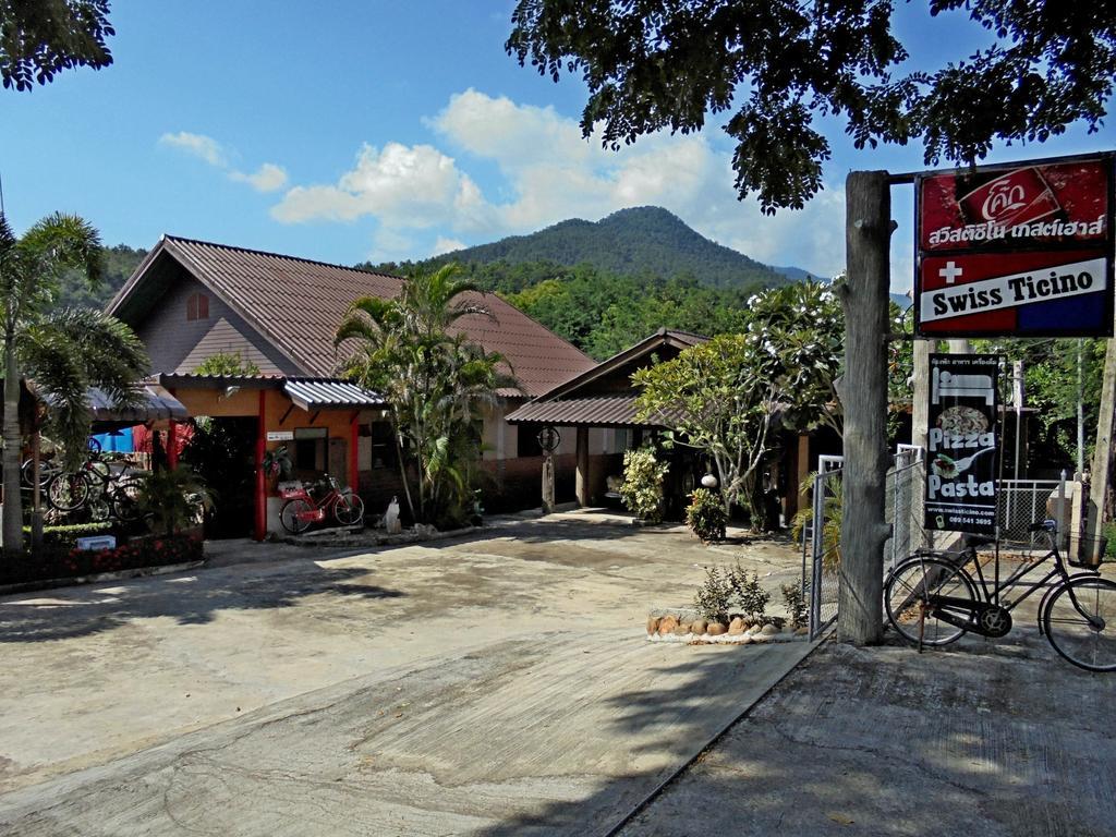 Swiss Ticino Guesthouse & Restaurant Mae Wang Buitenkant foto