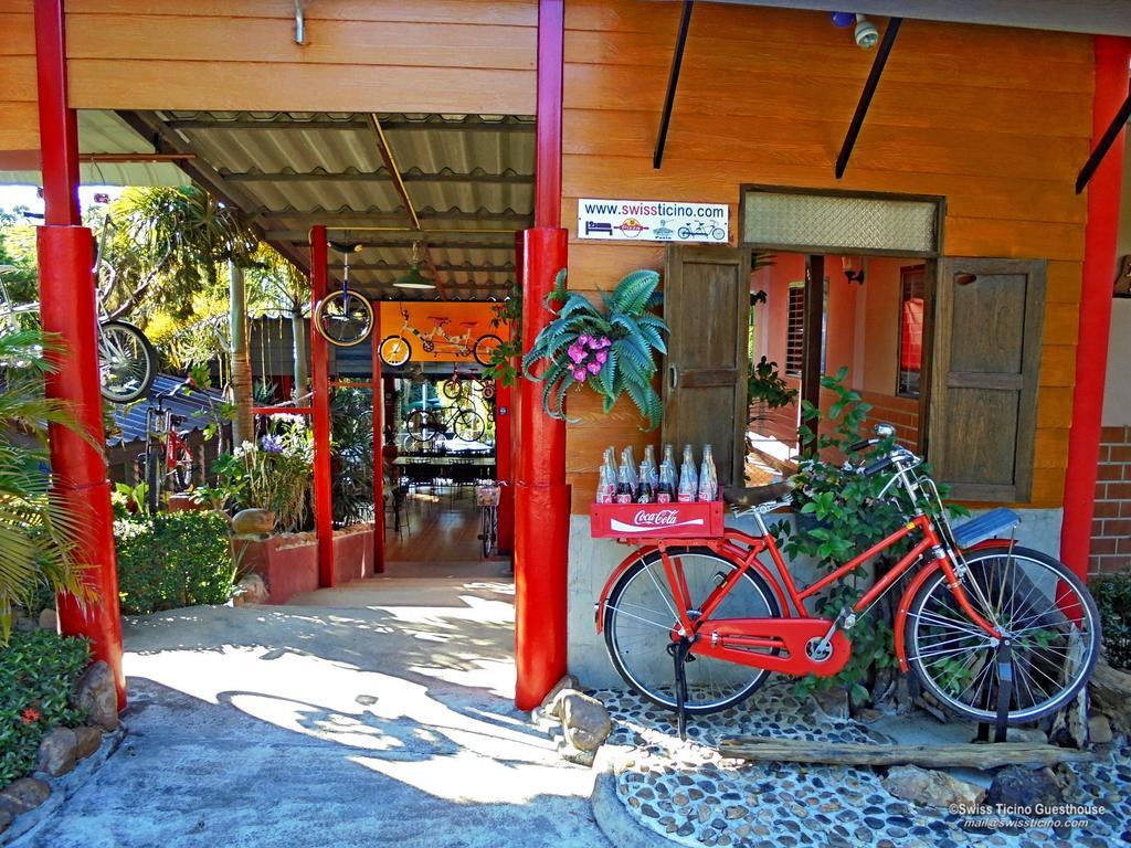 Swiss Ticino Guesthouse & Restaurant Mae Wang Buitenkant foto